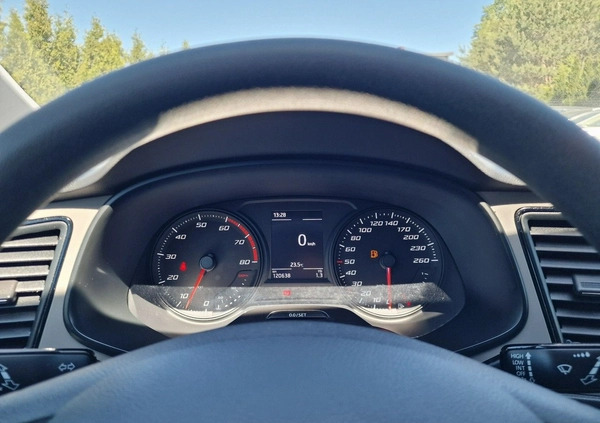 Seat Leon cena 39900 przebieg: 120000, rok produkcji 2018 z Opatów małe 326